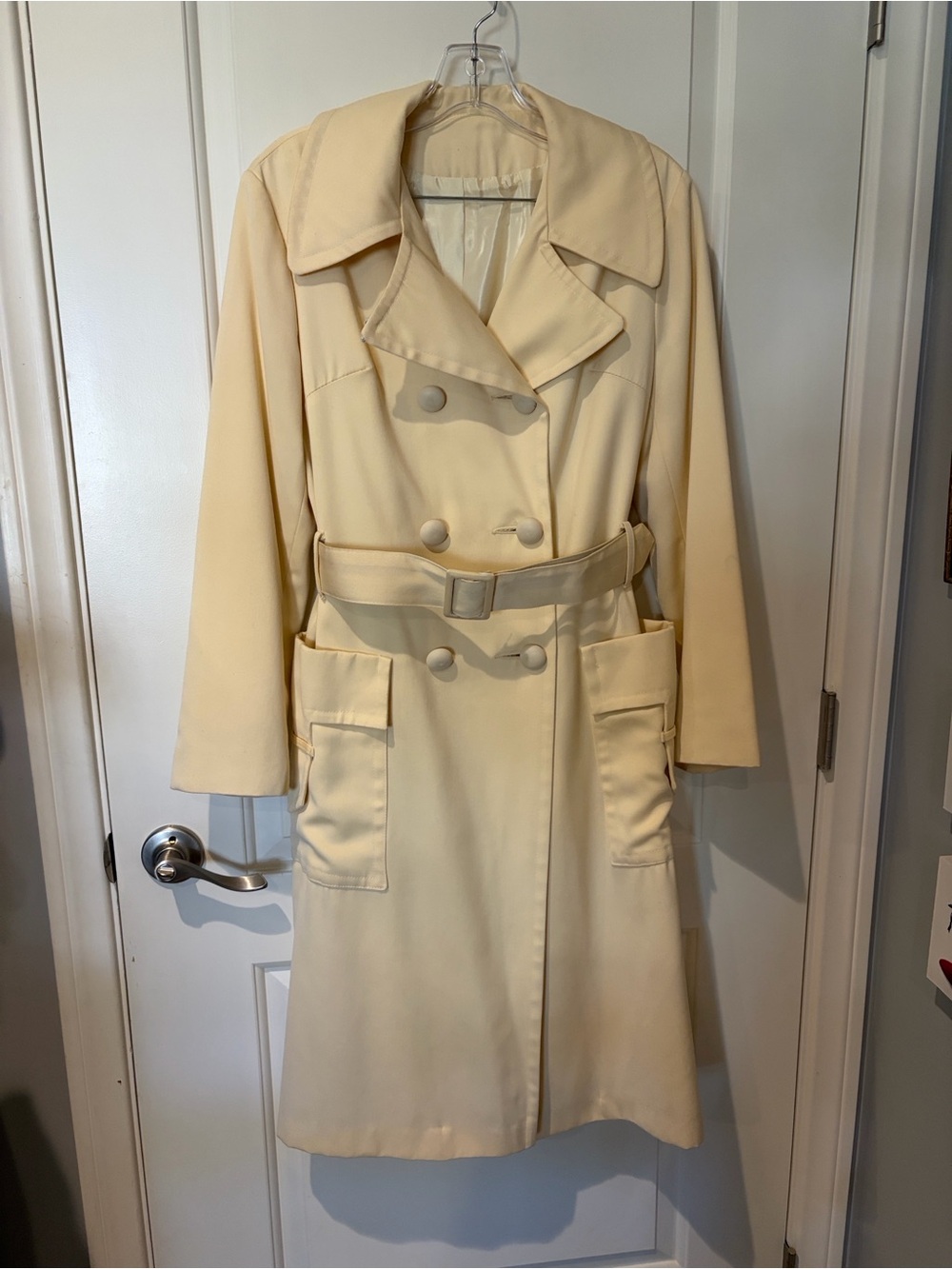 Vintage 1960's Classic Double-Breasted Cream Trench Coat with Belt